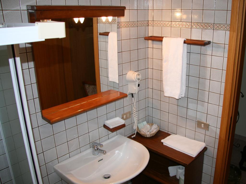Villa Lataria Dei Magredi Vivaro Habitación foto
